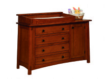 McCoy 4-Drawer Dresser w/Door